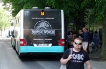 Jurassic World – reklaam bussil