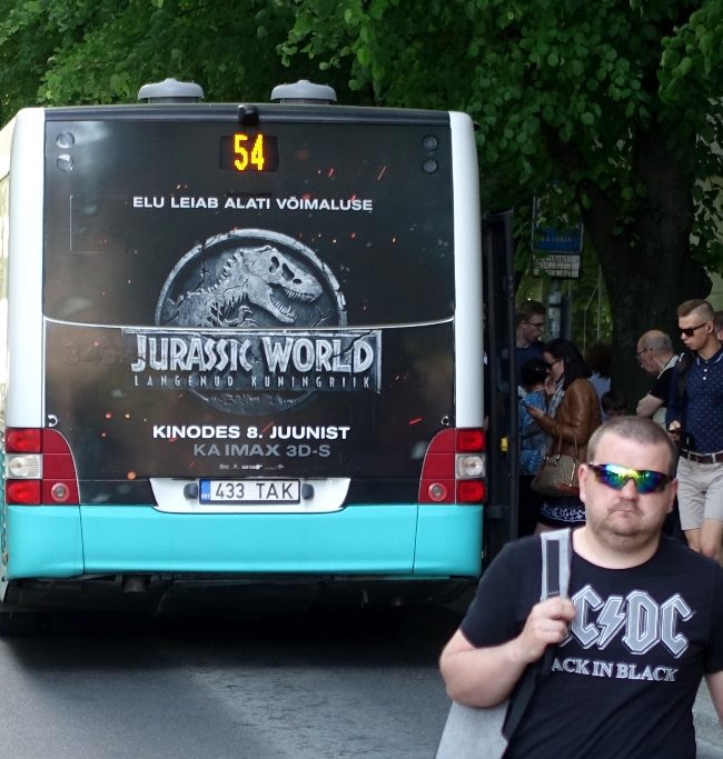 Jurassic World – reklaam bussil